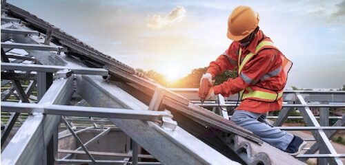 SummerCrunch_Roofing_img__BLOG_SummerSurvival_sm